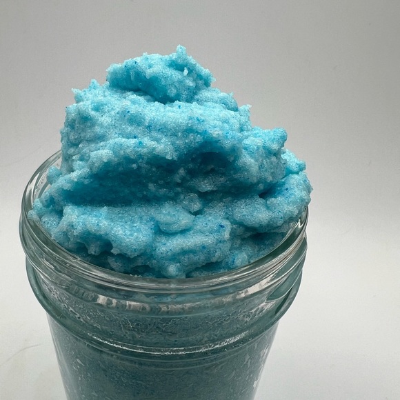 Host pick! Blueberry sugar scrub - Picture 6 of 9